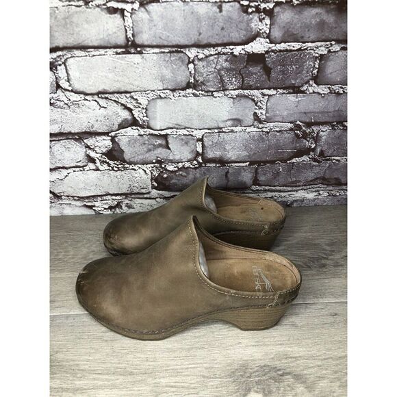 Dansko Brown Leather Round Toe Mule  Pumps Heel Clogs Shoes Women Sz 36EU/6M US - Picture 10 of 16